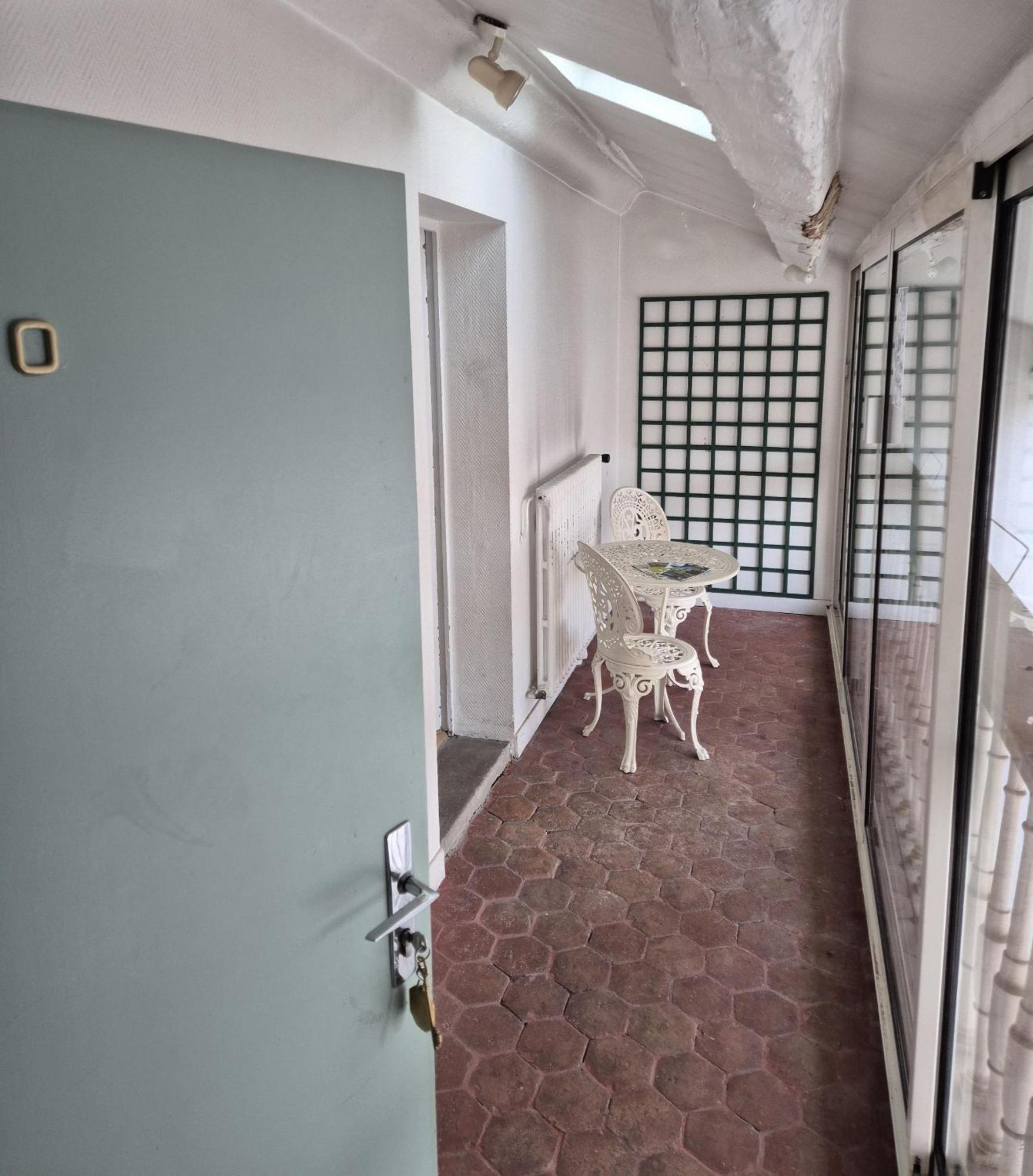 Saint Jean Hotel 2*
